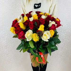 51-raznotsvetnaya-roza-60-sm.27